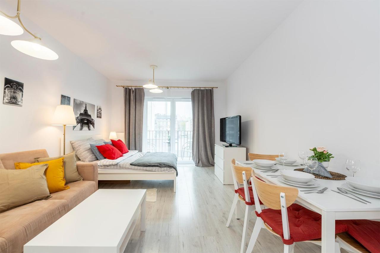 Luxury In City -3- Studio Bright & Secure Free Parking Лодз Екстериор снимка